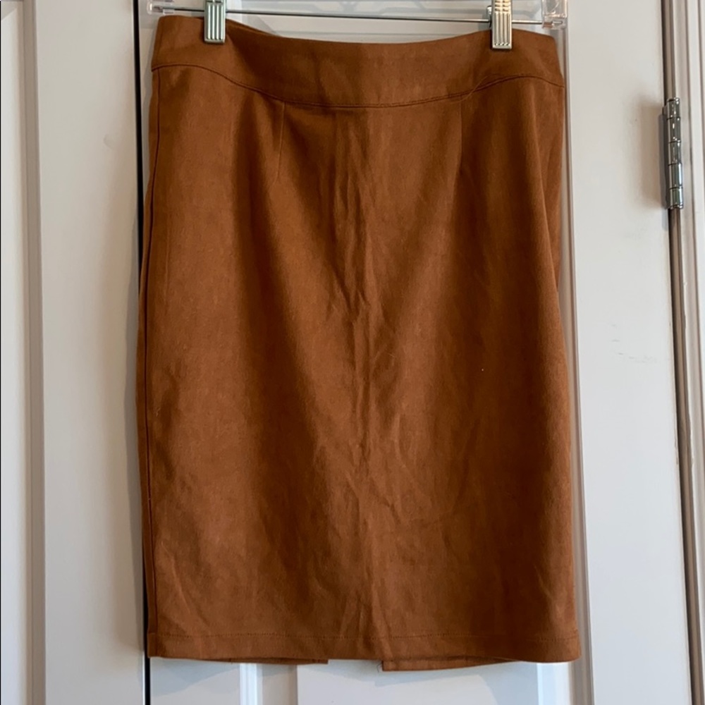 Ladies Sz 6 Camel colored suede skirt